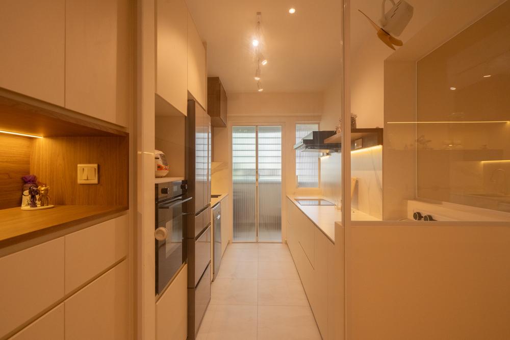 Scandinavian Kitchen with Herringbone Tiling and Wood Flooring