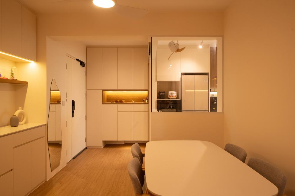 Scandinavian Entryway with Mirror and Seating Bench