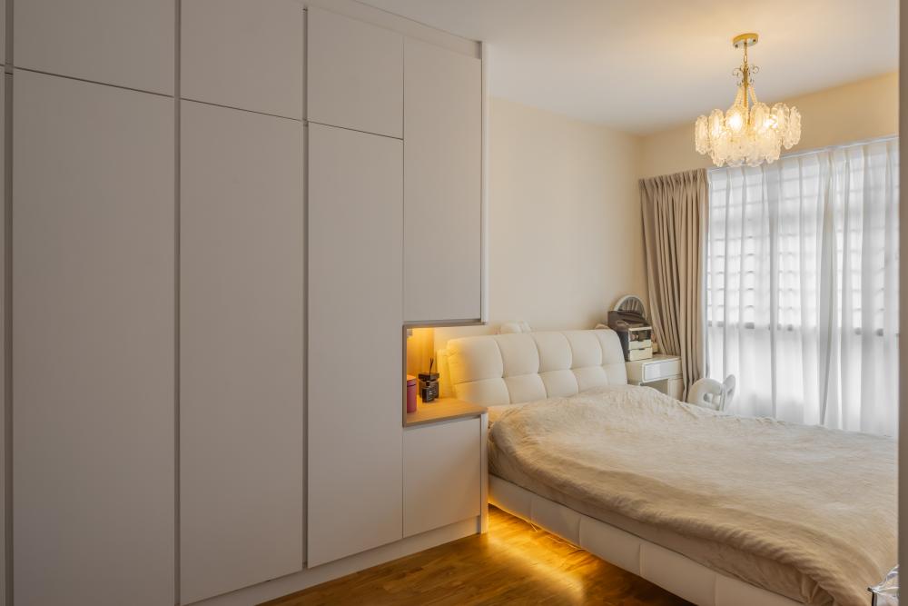 Contemporary Bedroom with Vinyl Flooring and Drop Light