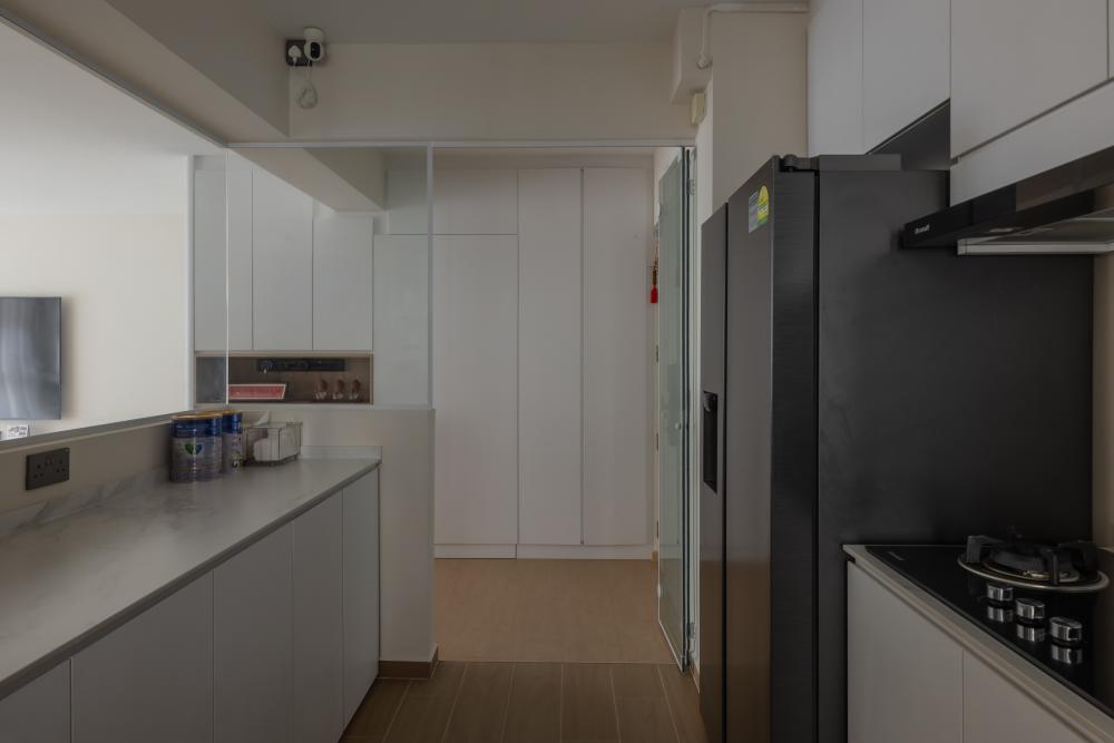 Contemporary Kitchen with Vinyl Flooring and Cupboard
