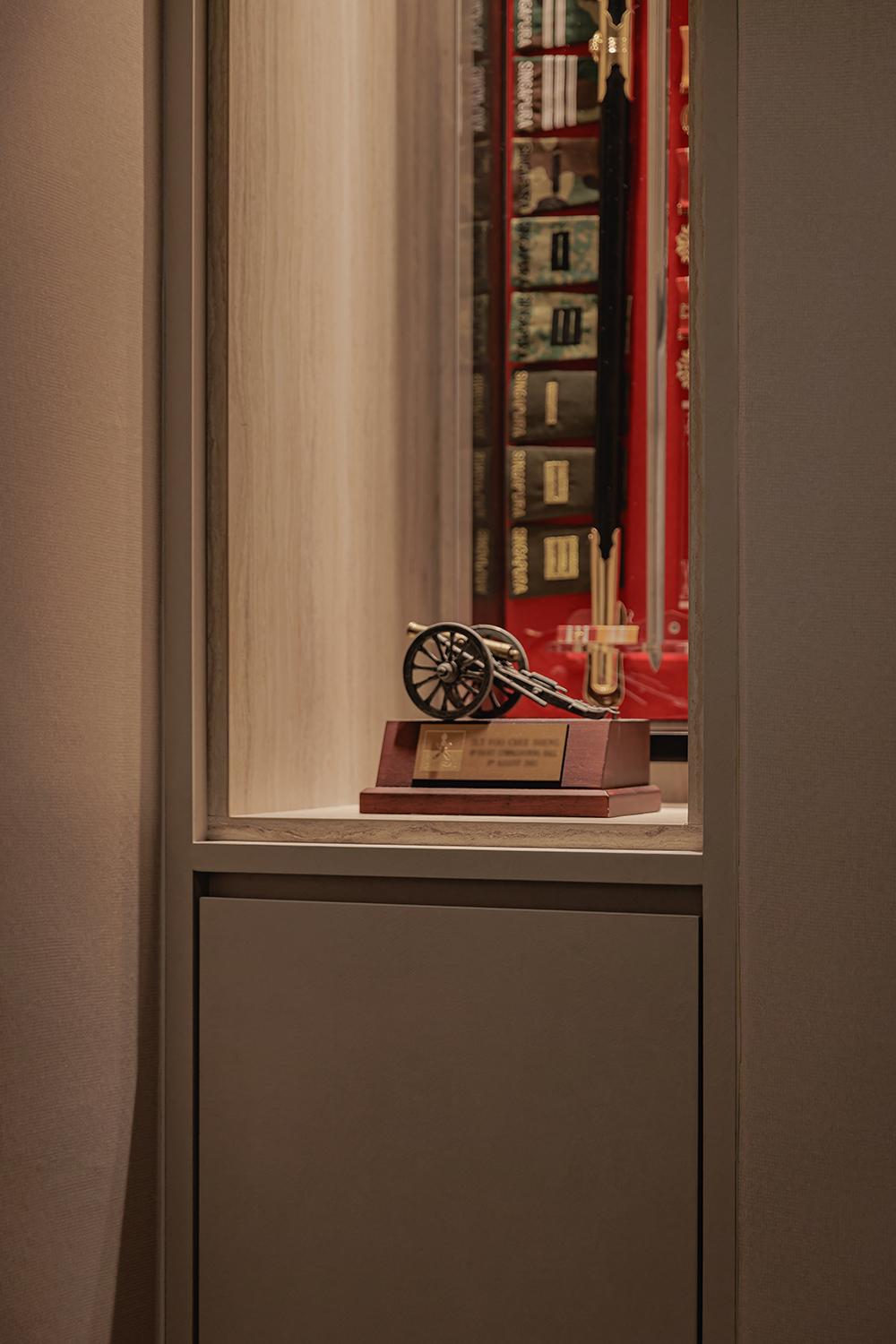 Minimalist Hallway with Storage Cabinets and Display Cabinets