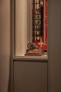 Minimalist Hallway at Heritage View