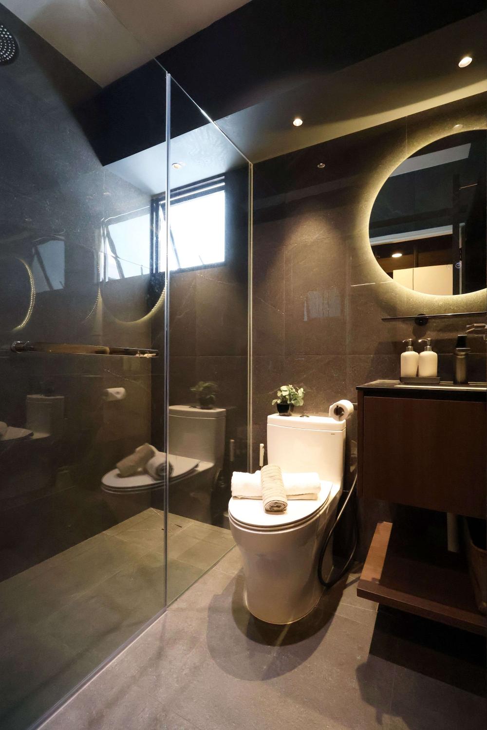 Modern Bathroom with Mirror and Shower Screen