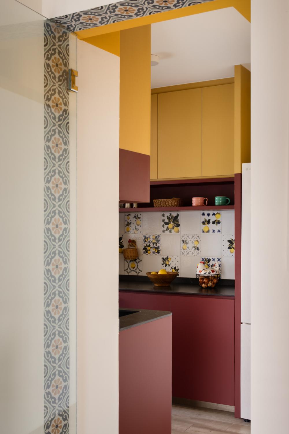 Eclectic Kitchen with Countertop and Homogeneous Tiles