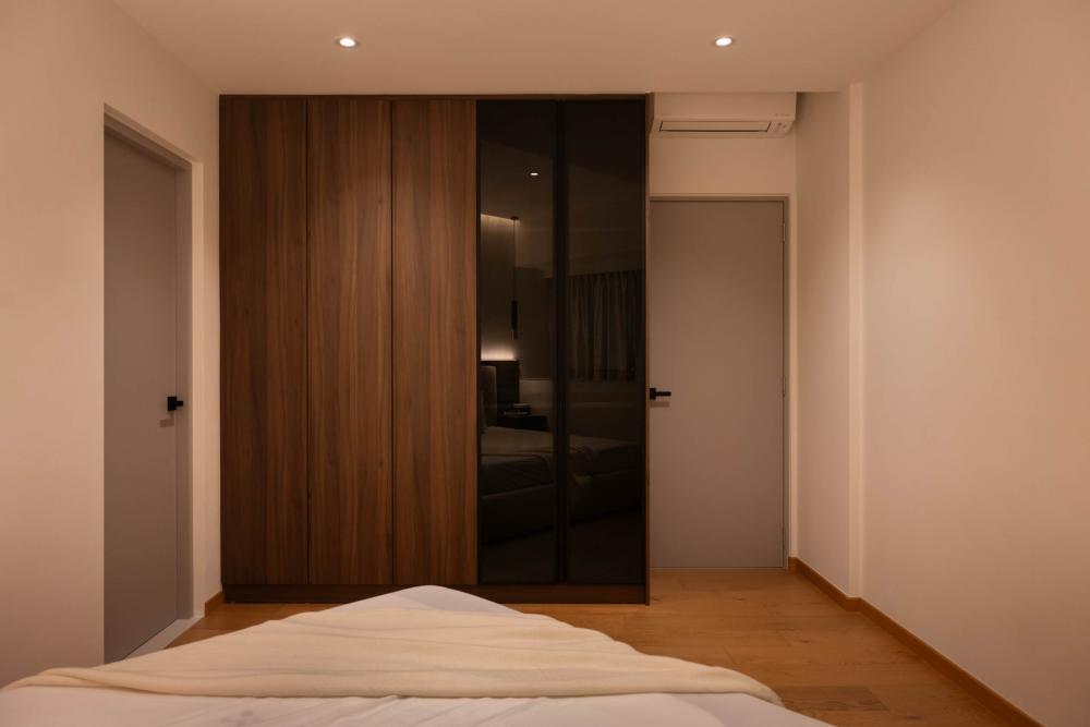 Modern Bedroom with Wood Flooring and Wardrobe