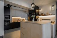 Contemporary Kitchen at 95C Circuit Road