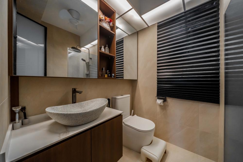 Contemporary Bathroom with Mirror and Shower Screen