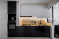 Contemporary Kitchen at 95C Circuit Road