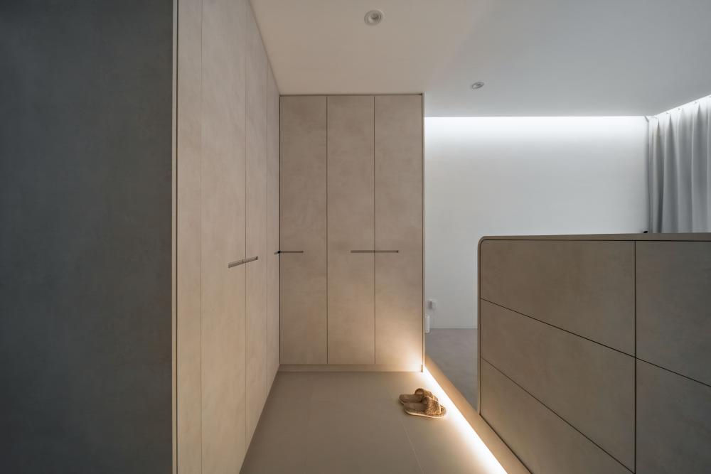 Modern Bedroom with Platform Bed and Wardrobe