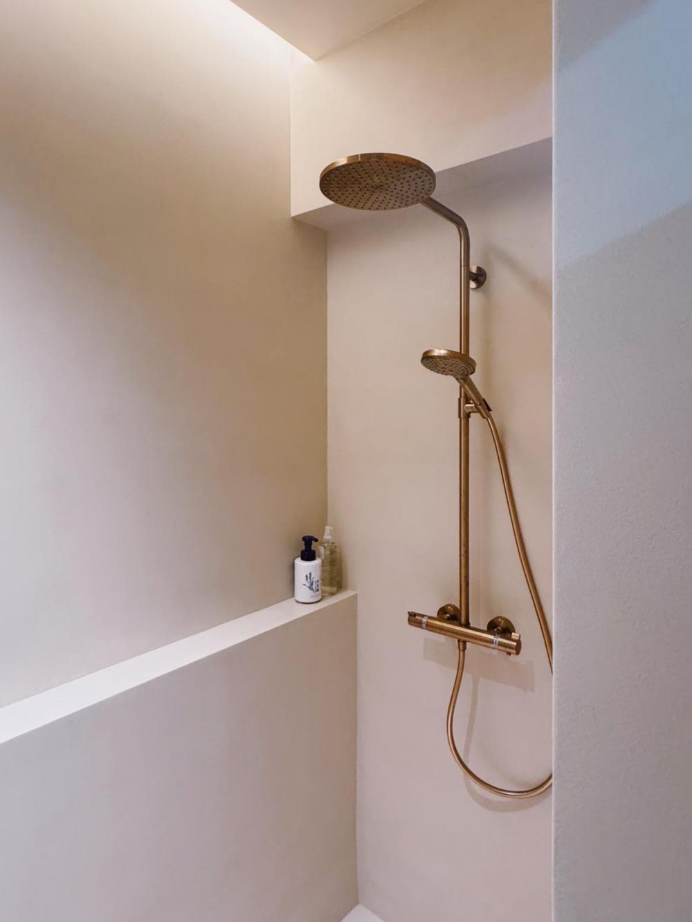 Industrial Bathroom with Rainshower and Bathroom Accessories