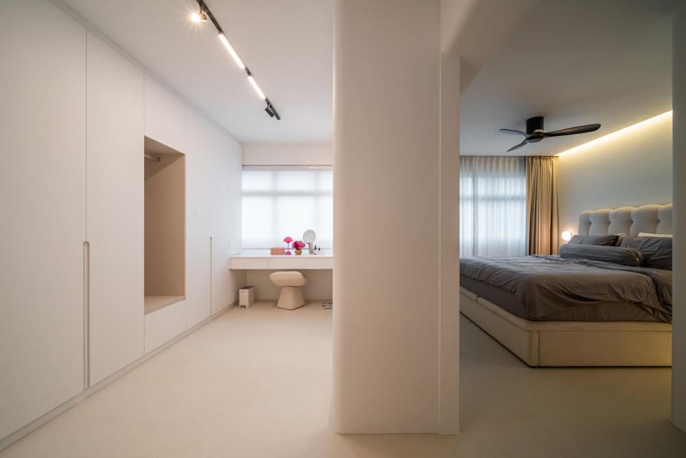Modern Bedroom with Vinyl Flooring and Cove Lighting
