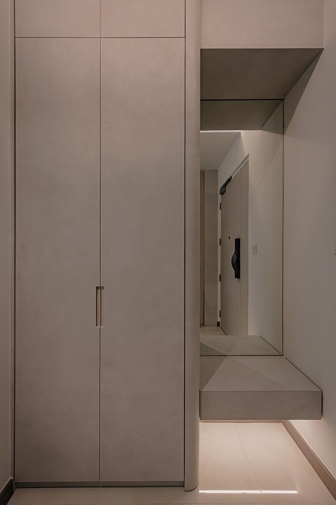 Modern Foyer with Settee and Mirror