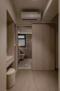 Modern Bathroom at Hougang Olive