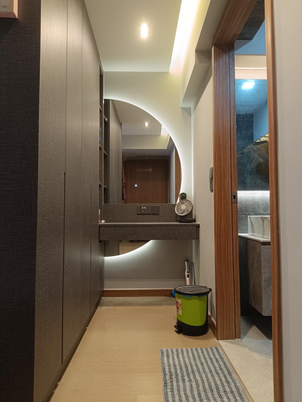 Modern Bedroom with Vinyl Flooring and Cove Lighting
