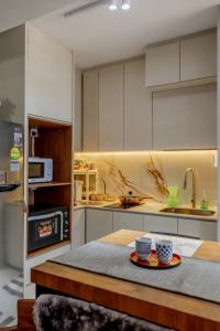 Contemporary Kitchen at 972b tampines st 96