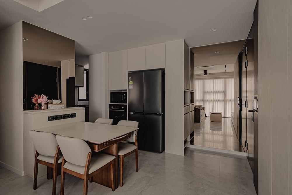 Modern Dining Room with Mirror and Dining Table