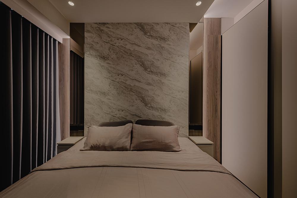 Modern Bedroom with Feature Wall and Mirror