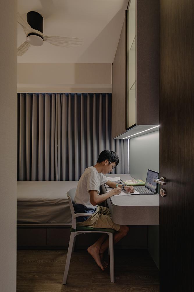 Modern Bedroom with Platform Bed and Built-in Bed