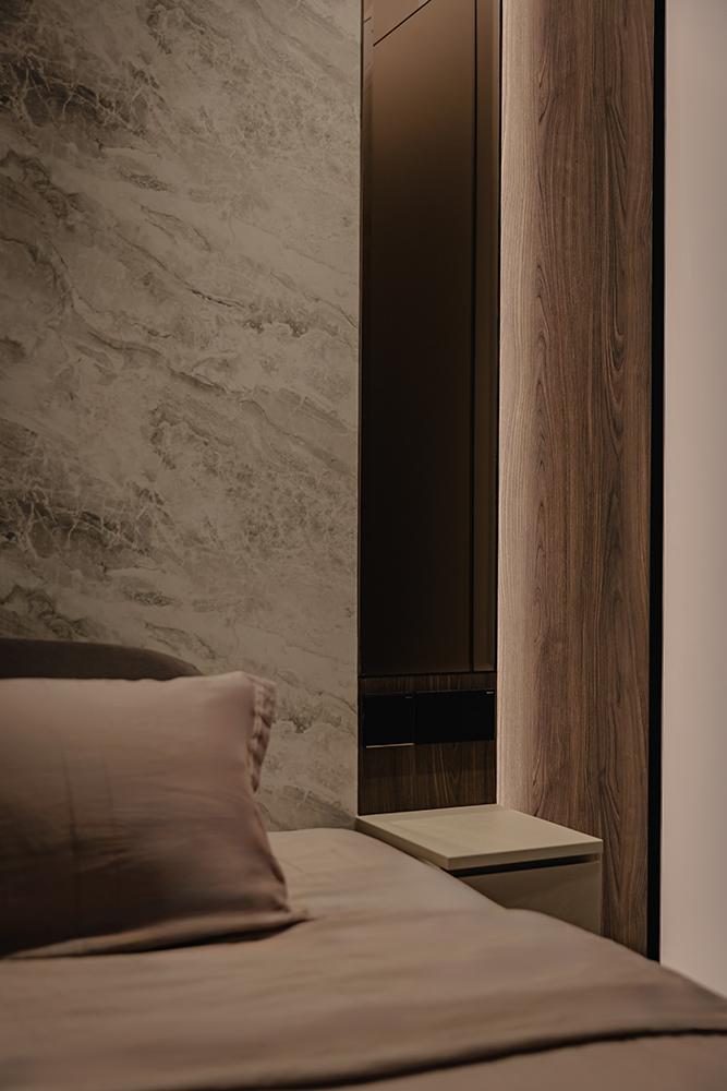 Modern Bedroom with Feature Wall and Mirror