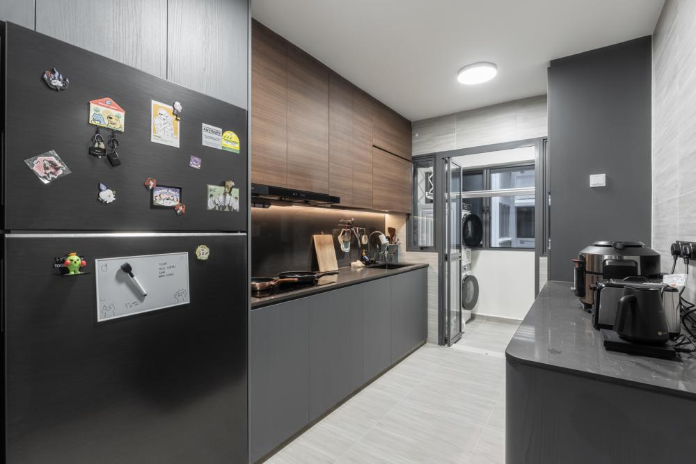 Contemporary Kitchen with Countertop and Homogeneous Tiles