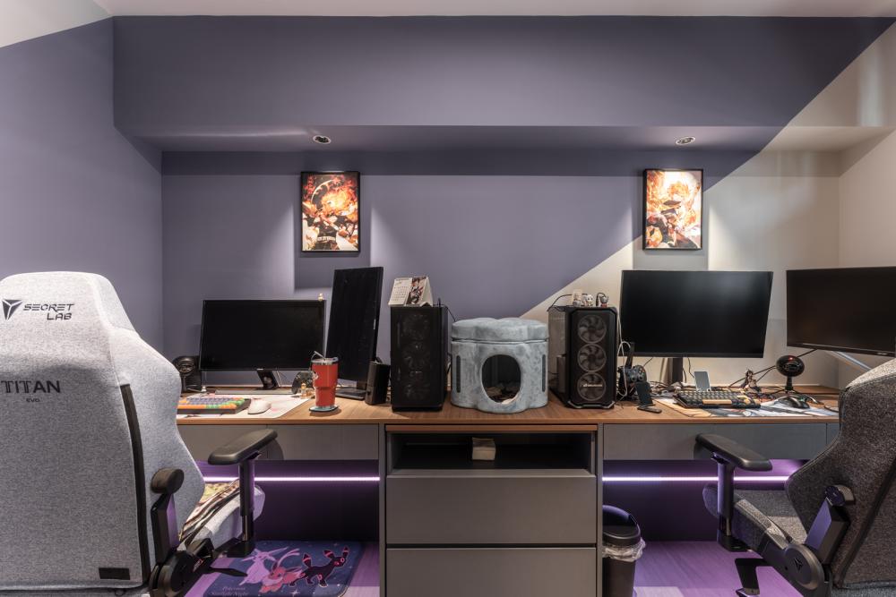 Contemporary Gaming Room with TV Console and Carpet