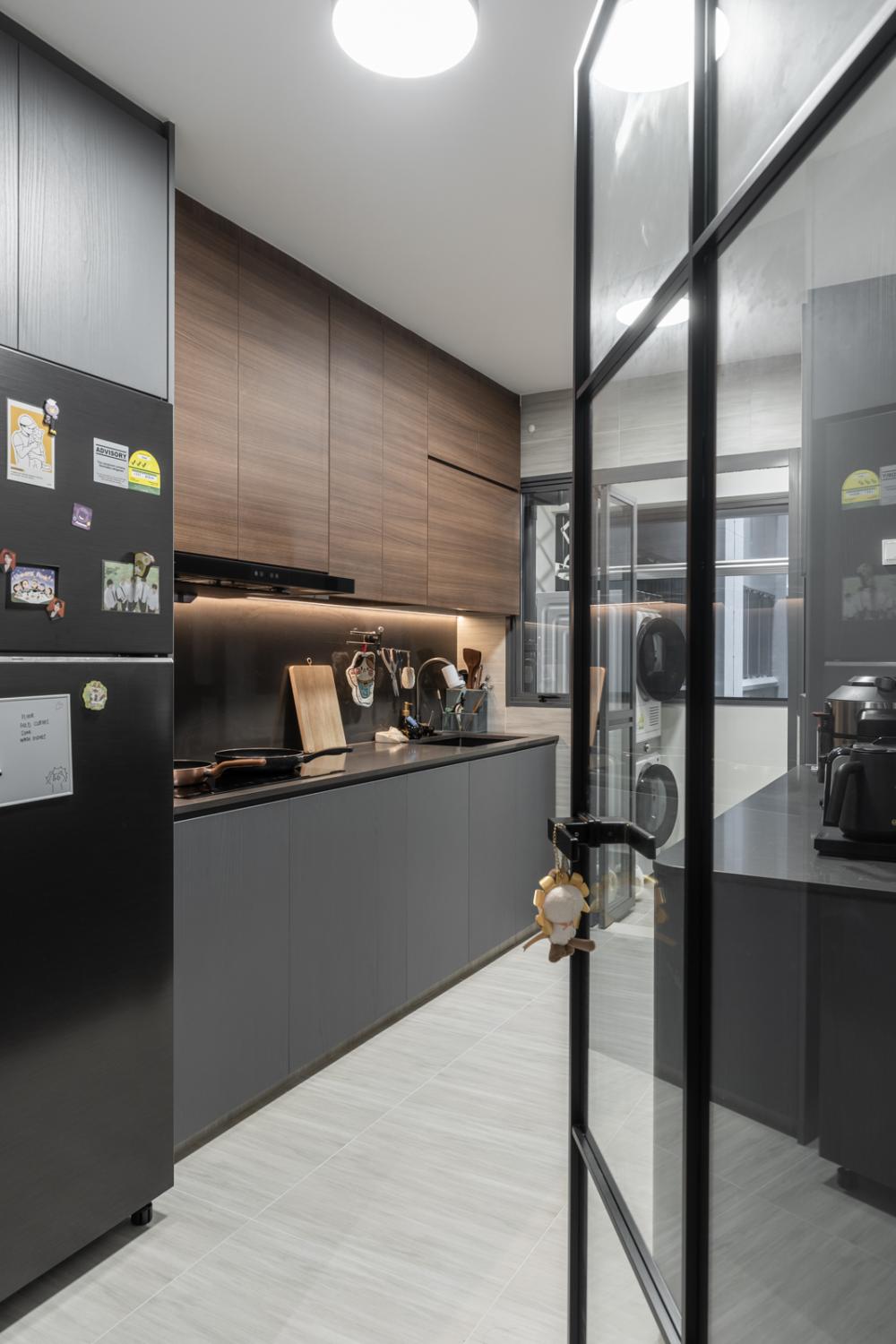 Contemporary Kitchen with Countertop and Homogeneous Tiles