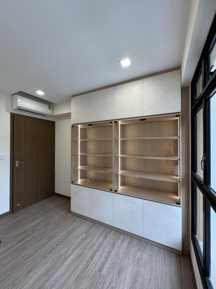 Minimalist Bedroom with Vinyl Flooring and Drop Ceiling