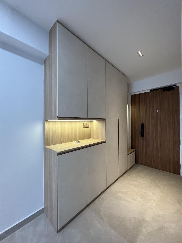 Minimalist Entryway with Settee and Sofa