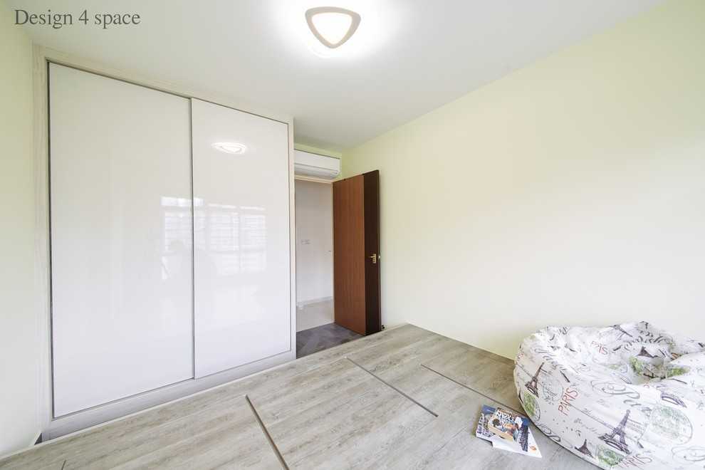 Modern Bedroom with Wardrobe and Sliding Wardrobe
