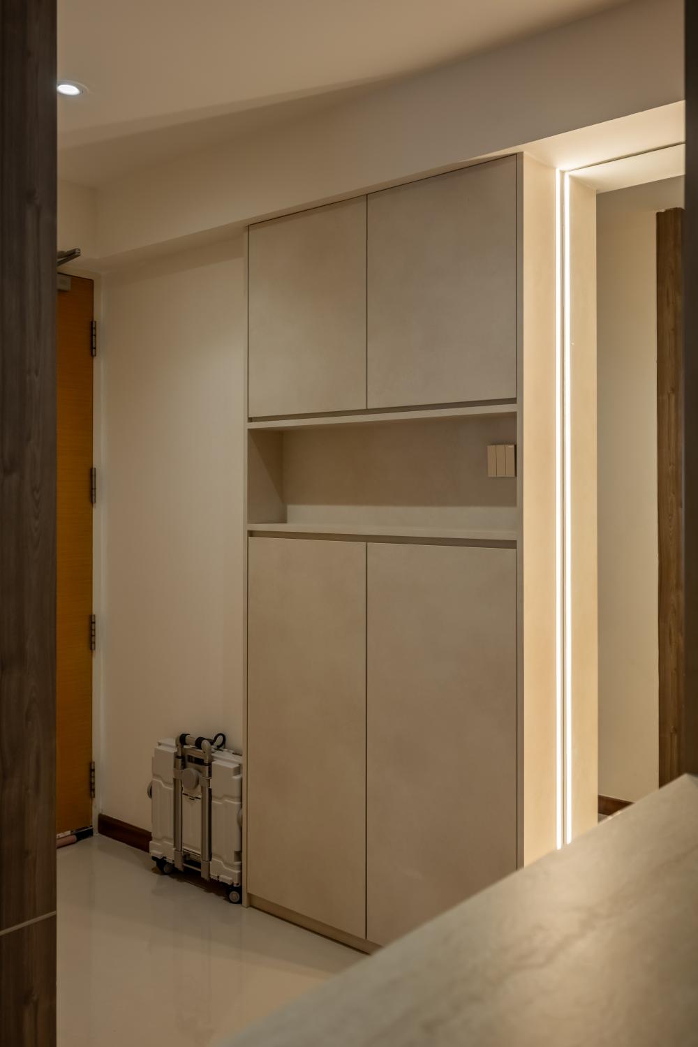 Scandinavian Entryway with Mirror and Shoe Rack