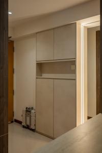Scandinavian Entryway at 518B Tampines Central Ave 7