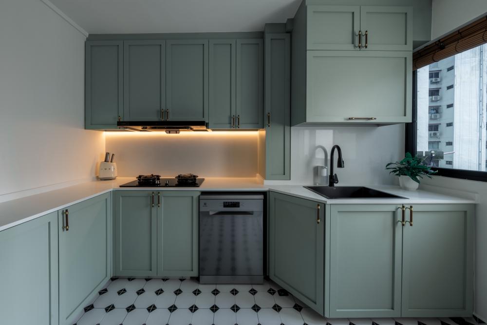 Modern Kitchen with Countertop and Kitchen Tap