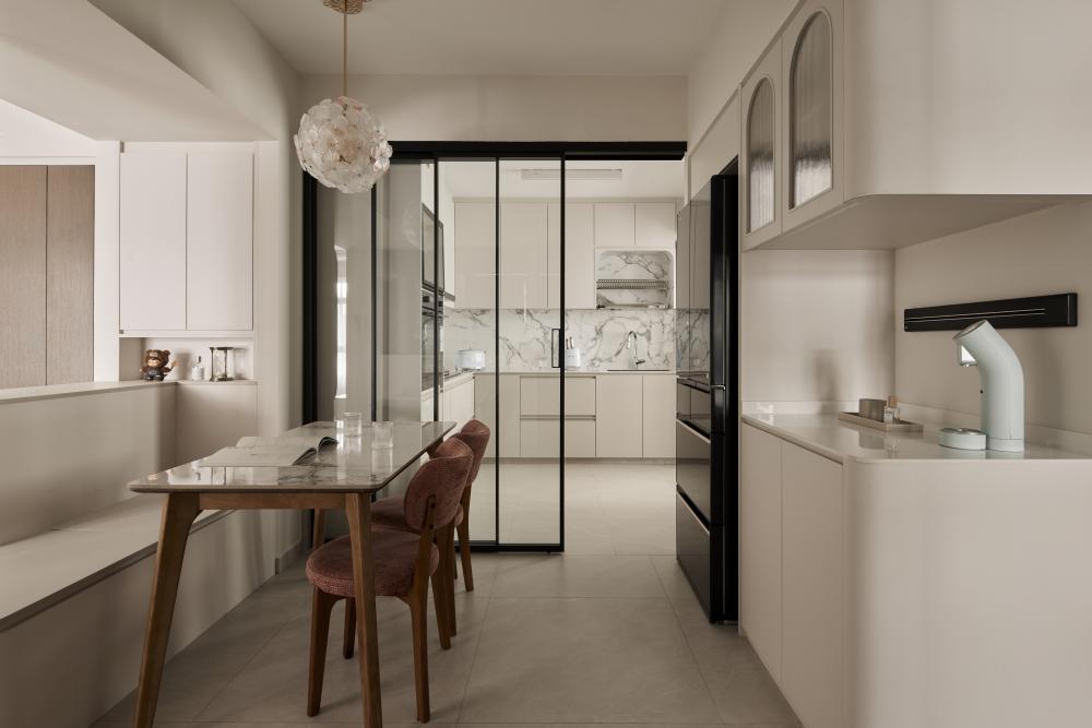 Asian Dining Room with Dining Table and Dining Chairs