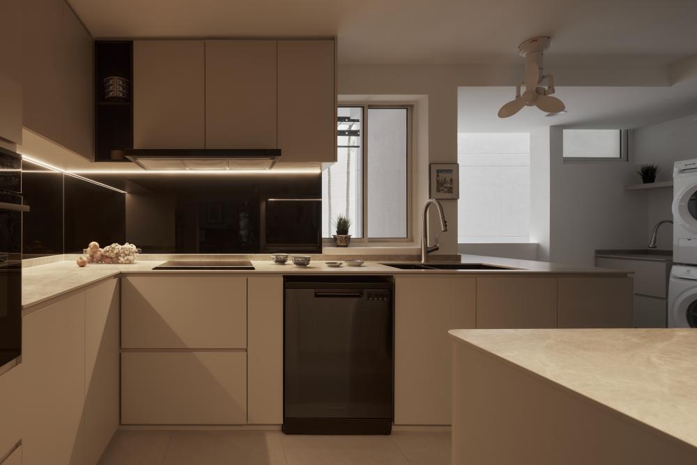 Asian Kitchen with Kitchen Island and Breakfast Counter