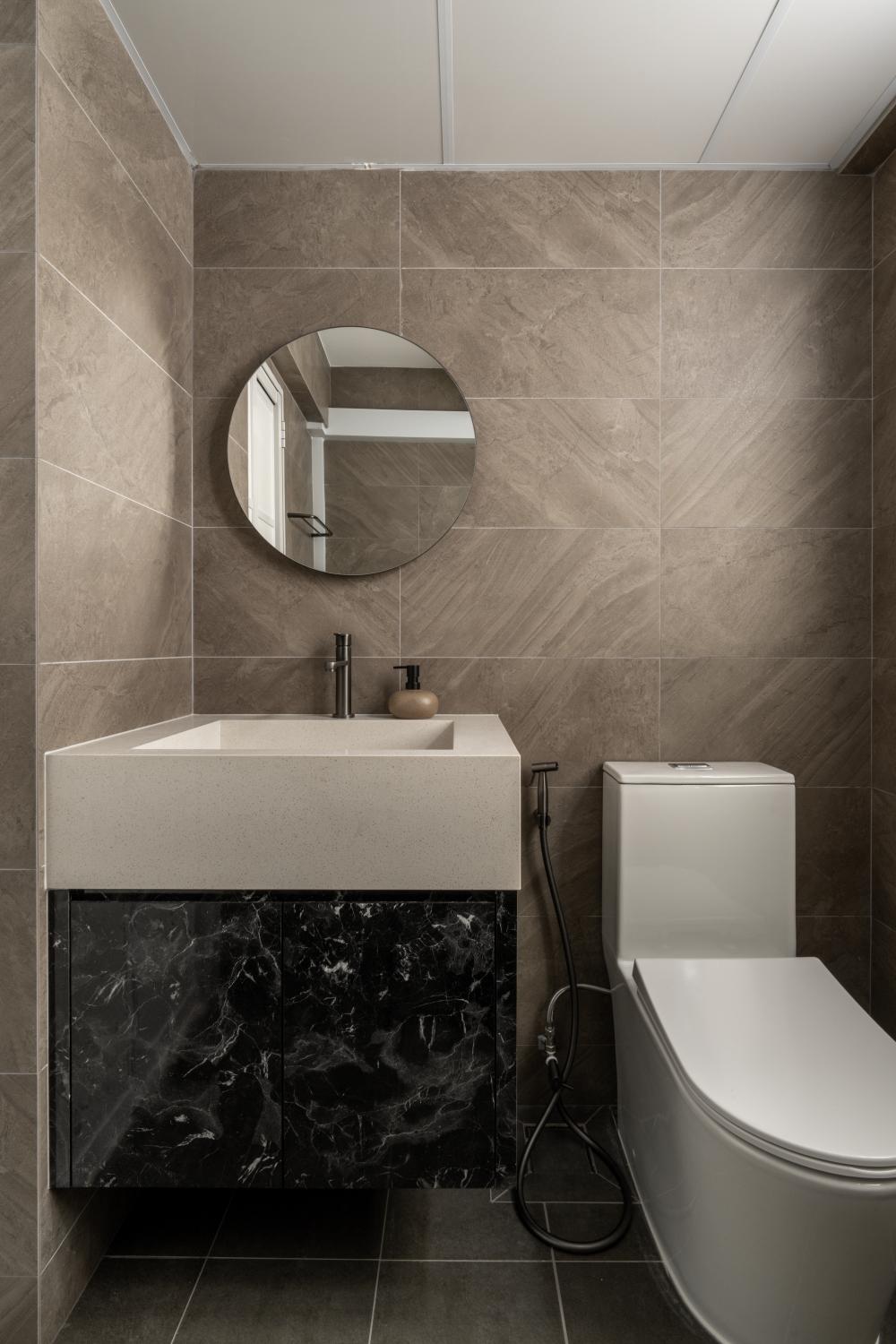 Modern Bathroom with Mirror and Bathroom Mirrors