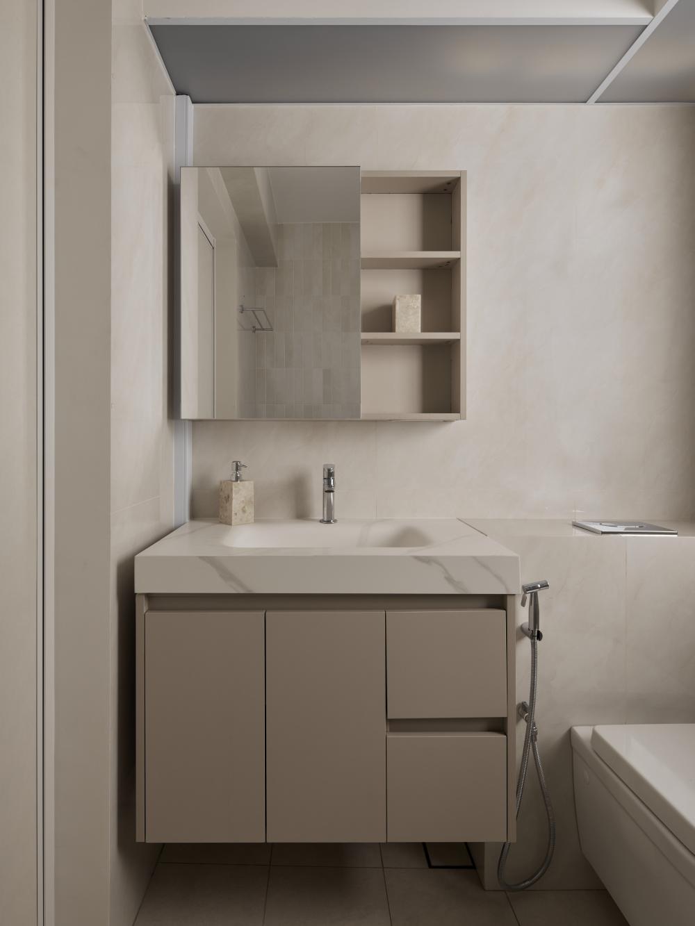 Scandinavian Bathroom with Mirror and Bathroom Storage