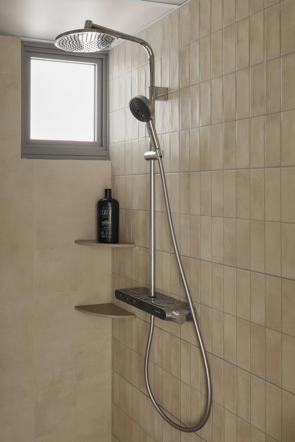 Scandinavian Bathroom with Rainshower and Bathroom Storage