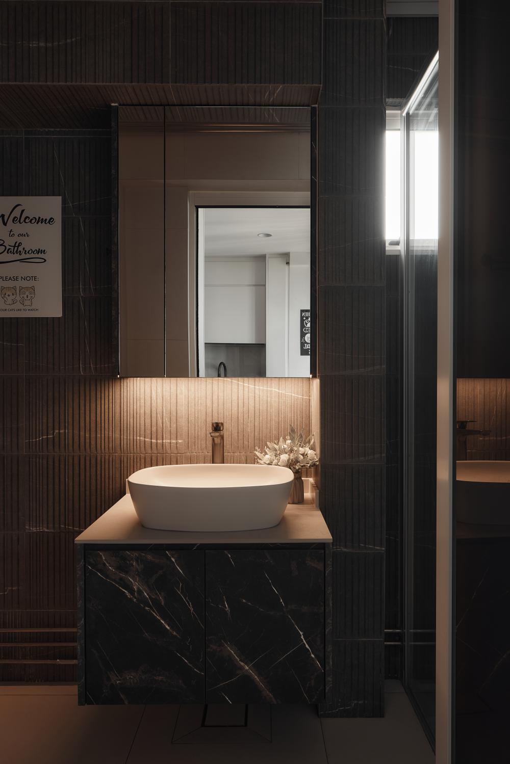 Modern Bathroom with Mirror and Shower Screen