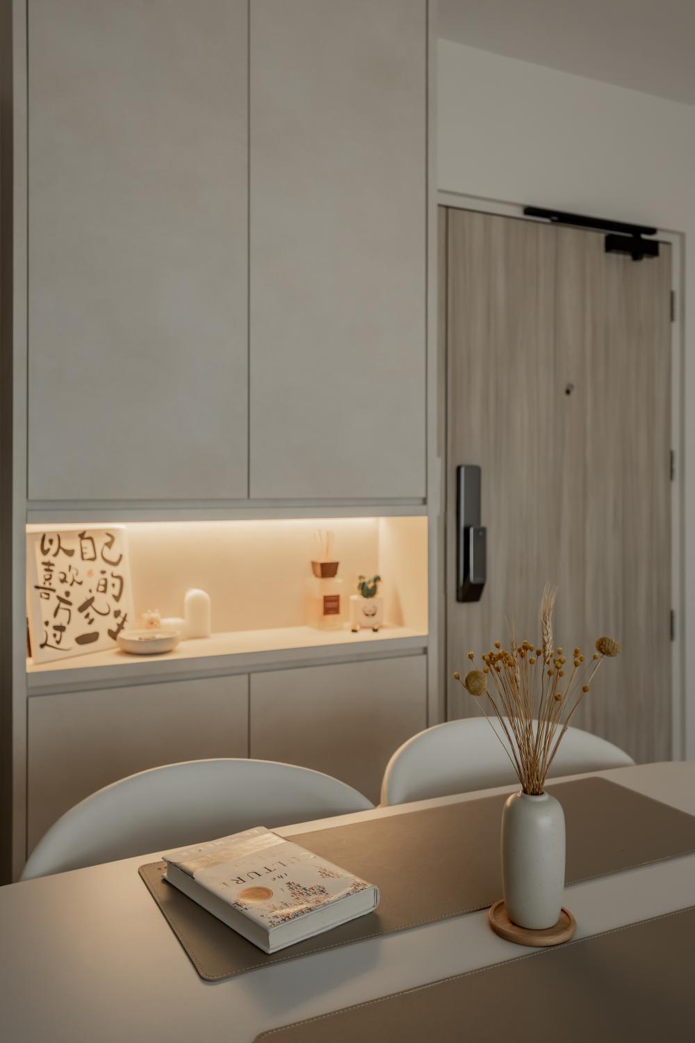 Minimalist Dining Room with Dining Table and Display Cabinets