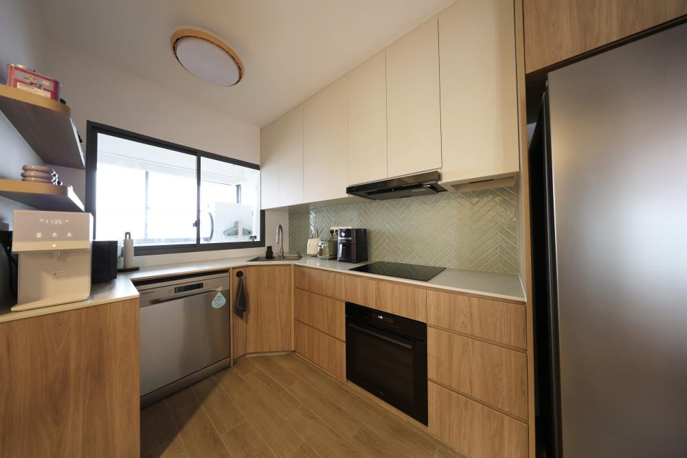 Minimalist Kitchen with Kitchen Window and Cupboard