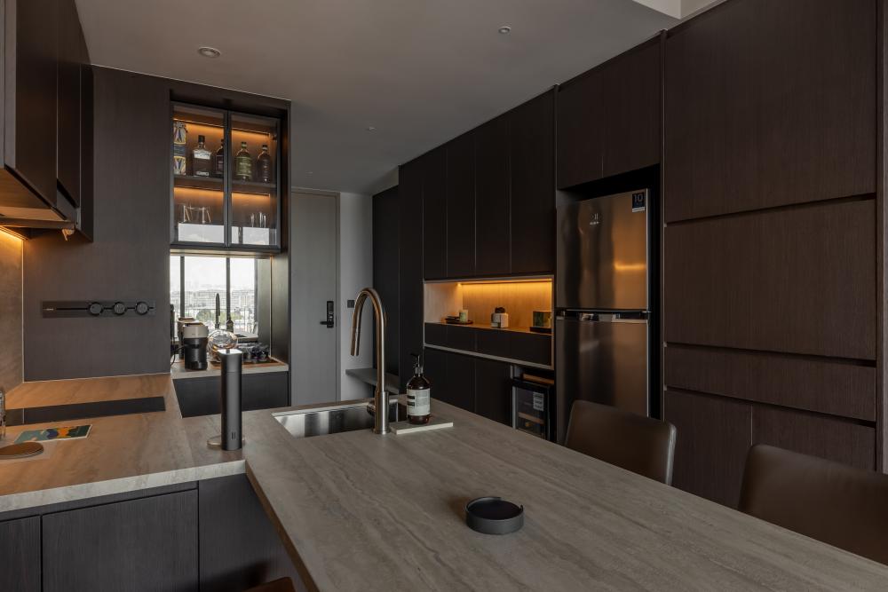 Contemporary Dining Room with Dining Table and Lighting