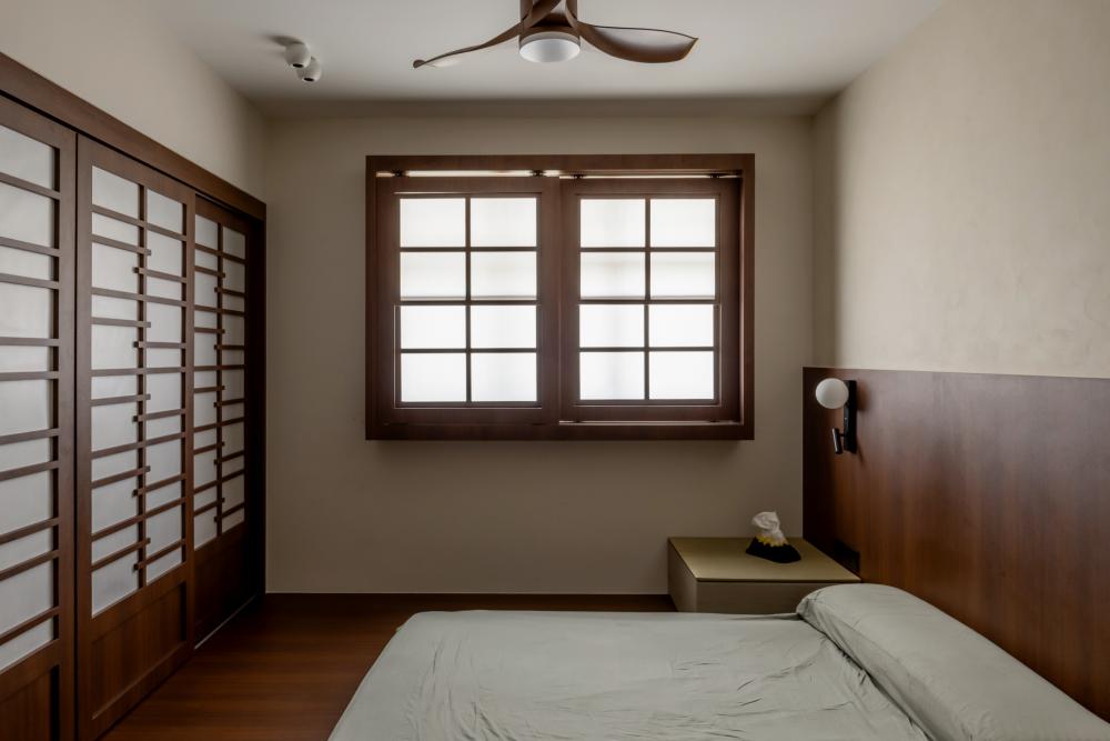 Contemporary Bedroom with Wardrobe and Sliding Wardrobe