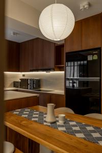 Contemporary Dining Room at 95A Circuit Road