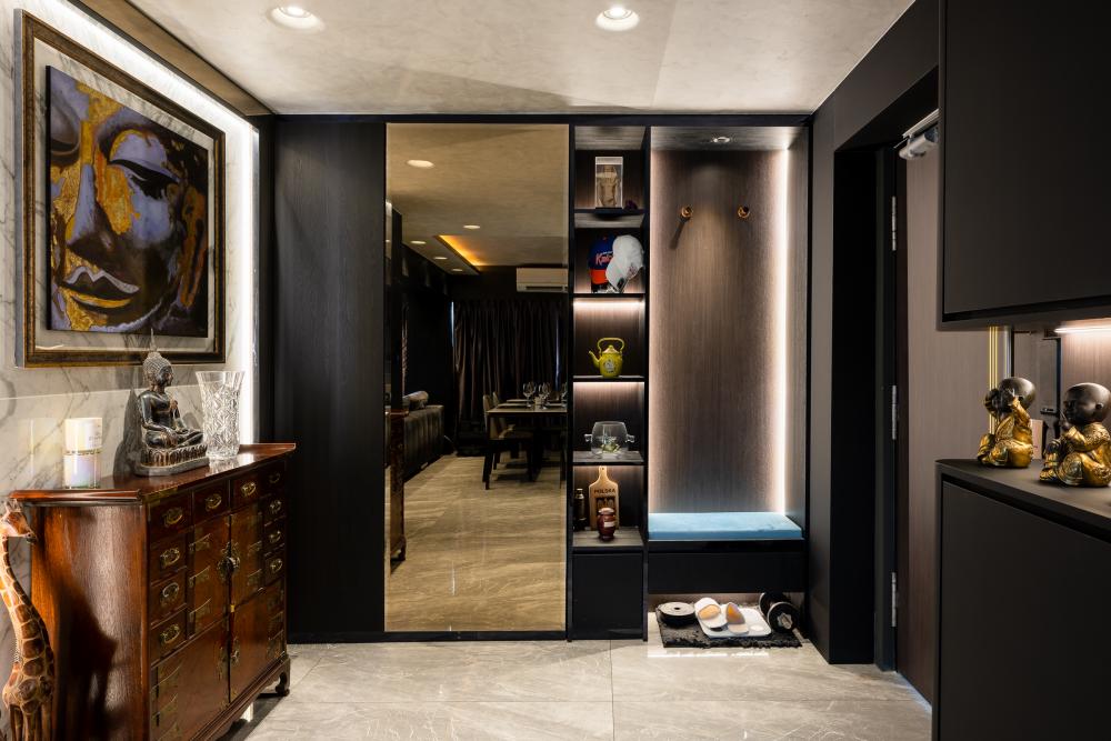 Modern Entryway with Mirror and Artwork