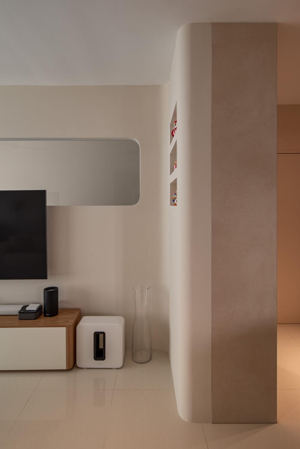 Minimalist Foyer with Feature Wall and Artwork