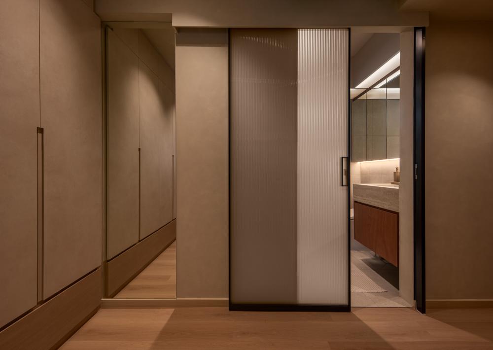 Scandinavian Bathroom with Vinyl Flooring and Homogeneous Tiles