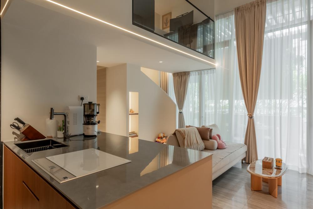 Minimalist Kitchen with Countertop and Homogeneous Tiles