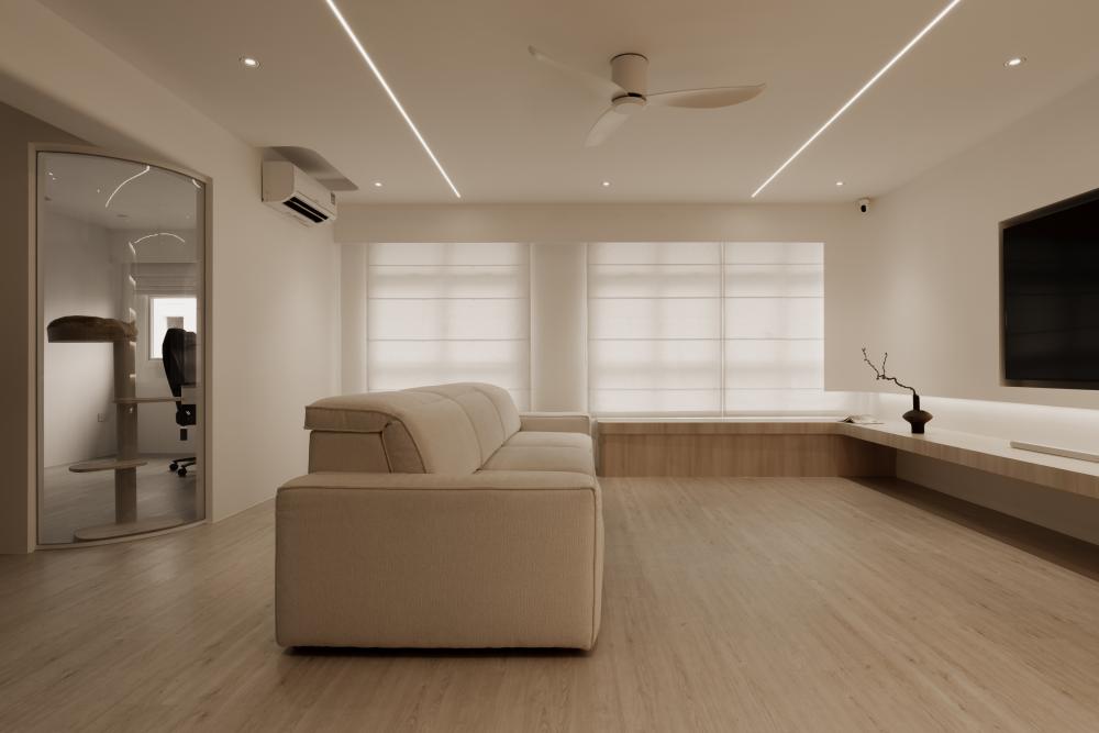 Minimalist Living Room with Bookshelf and Settee