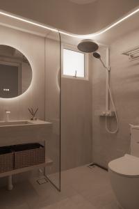 Minimalist Bathroom at 997B Buangkok