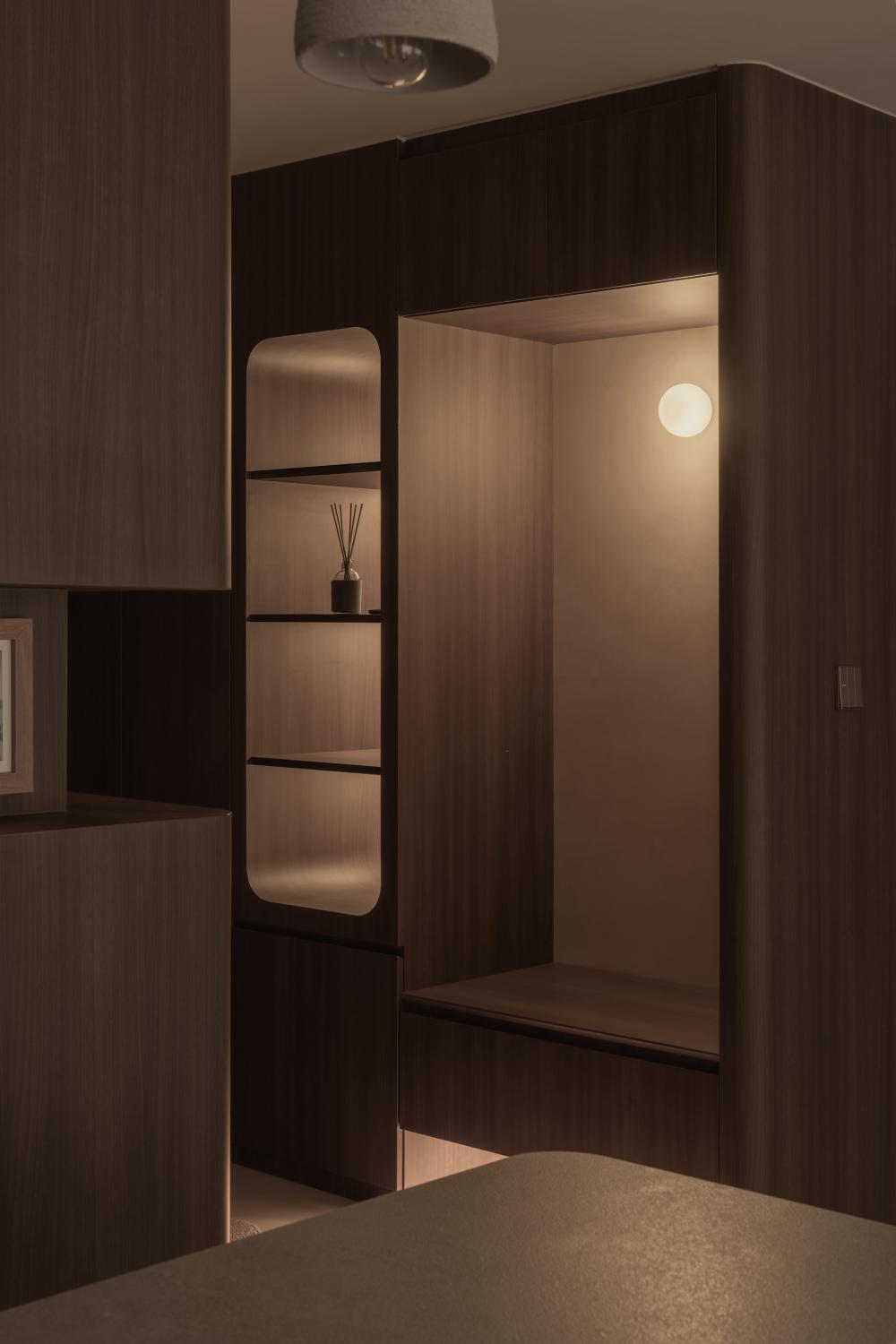 Contemporary Entryway with Mirror and Seating Bench